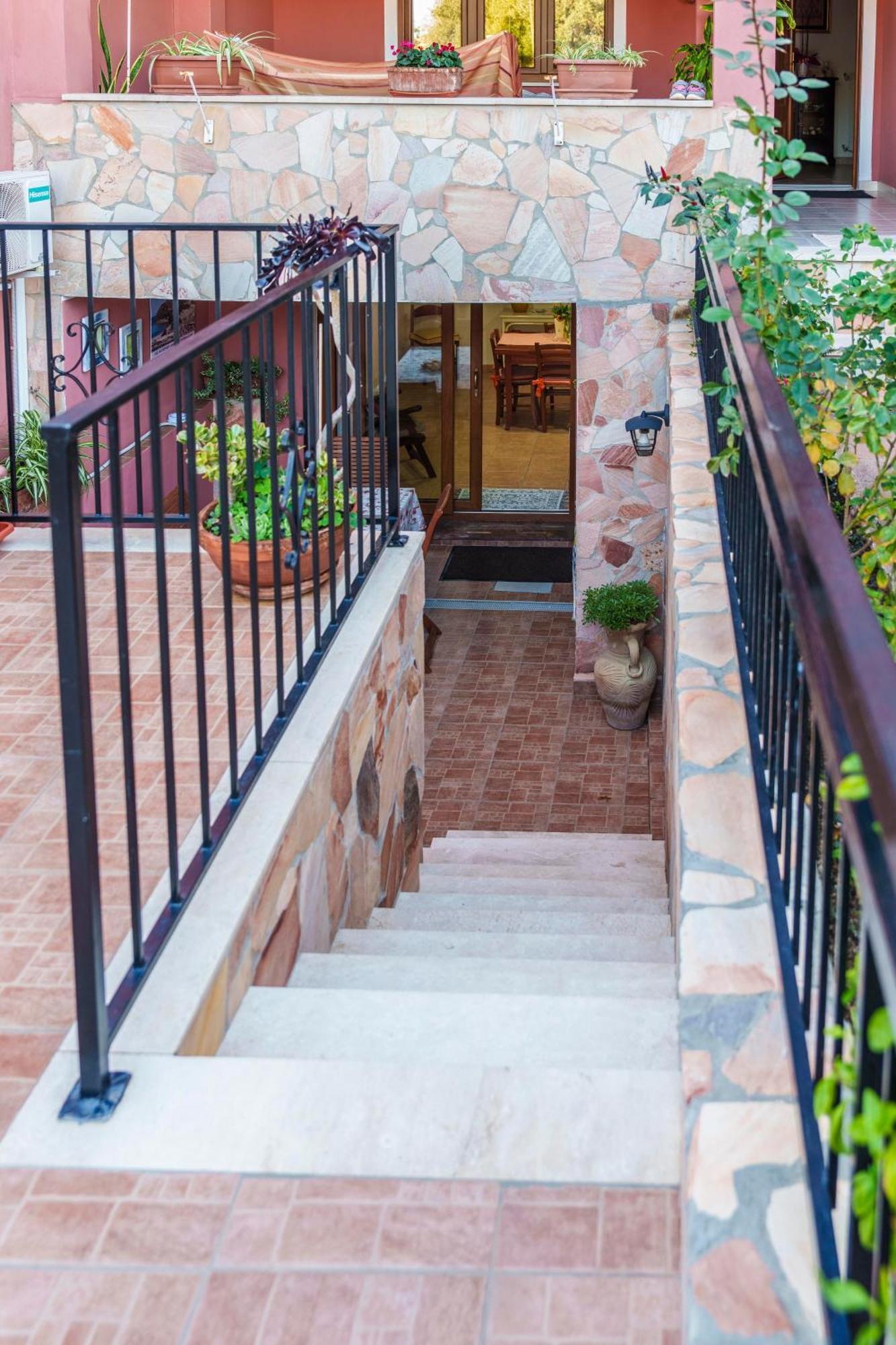 Meravigliosa Oasi Pula Exterior foto